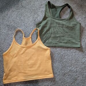 Fleo Tank Tops